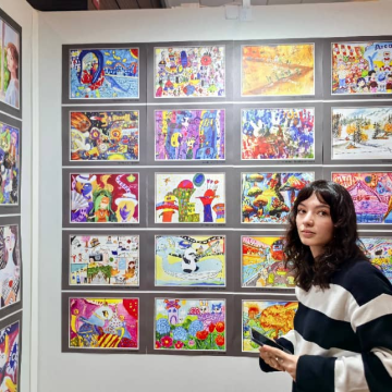 Picasso International Youth Painting Competition Artworks Exhibited at Paris Louvre Carrousel Hall for the Fifth Time