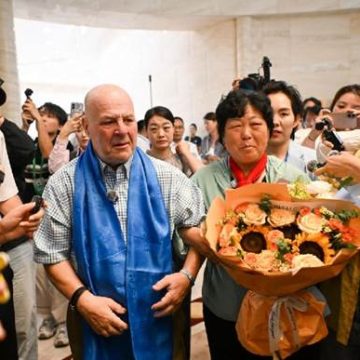 A Plum Teacher Helped Fund a Forest in China. Now 25 Chinese Students Are Writing Back.